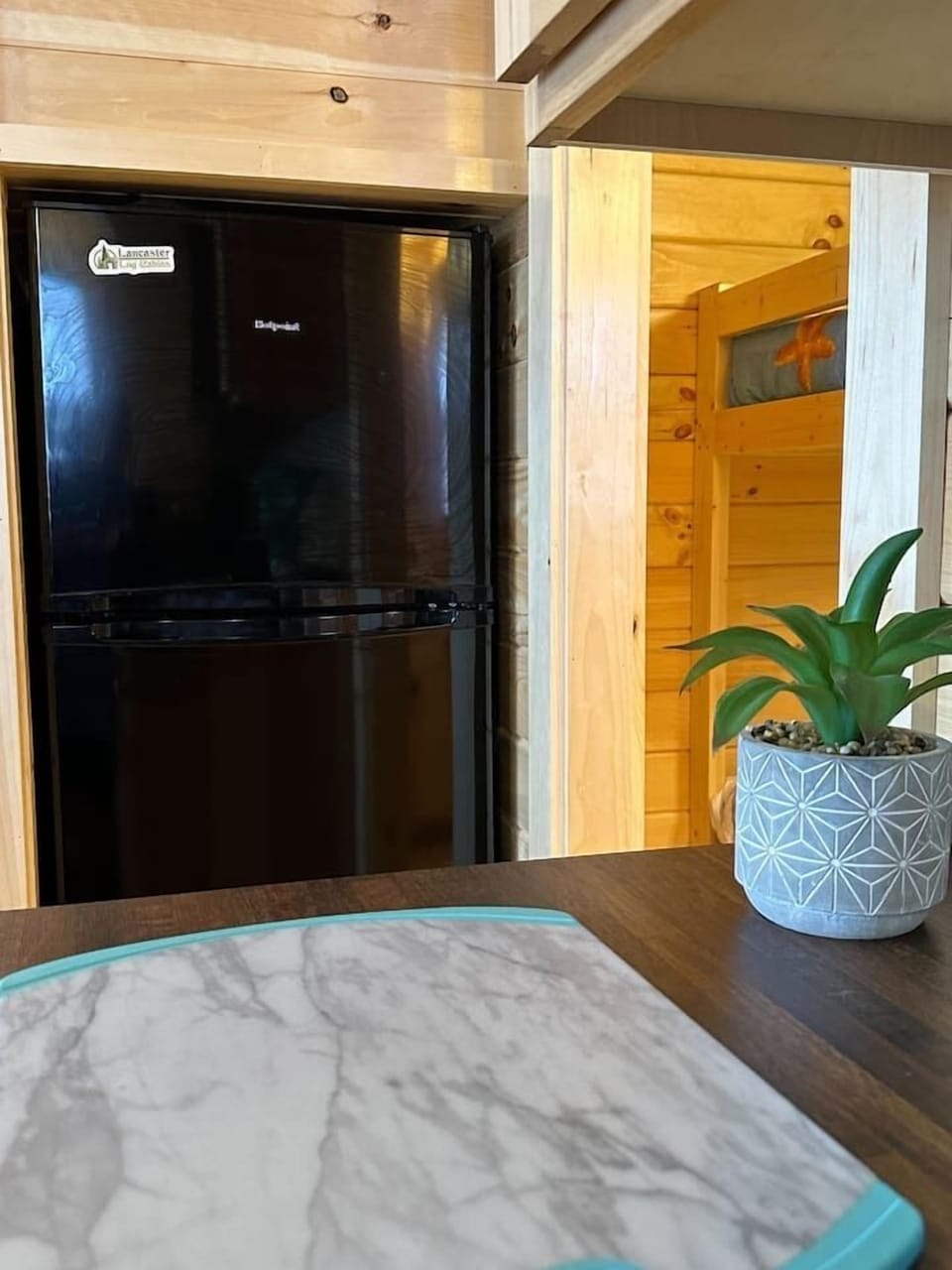 Refridgerator