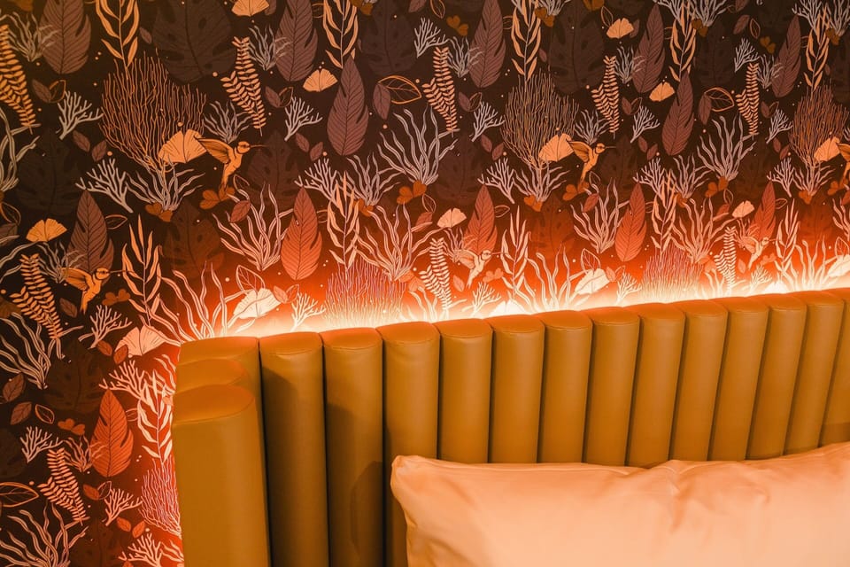 Apartment Copacabana | Hypo-allergenic bedding, in-room safe, desk, blackout drapes