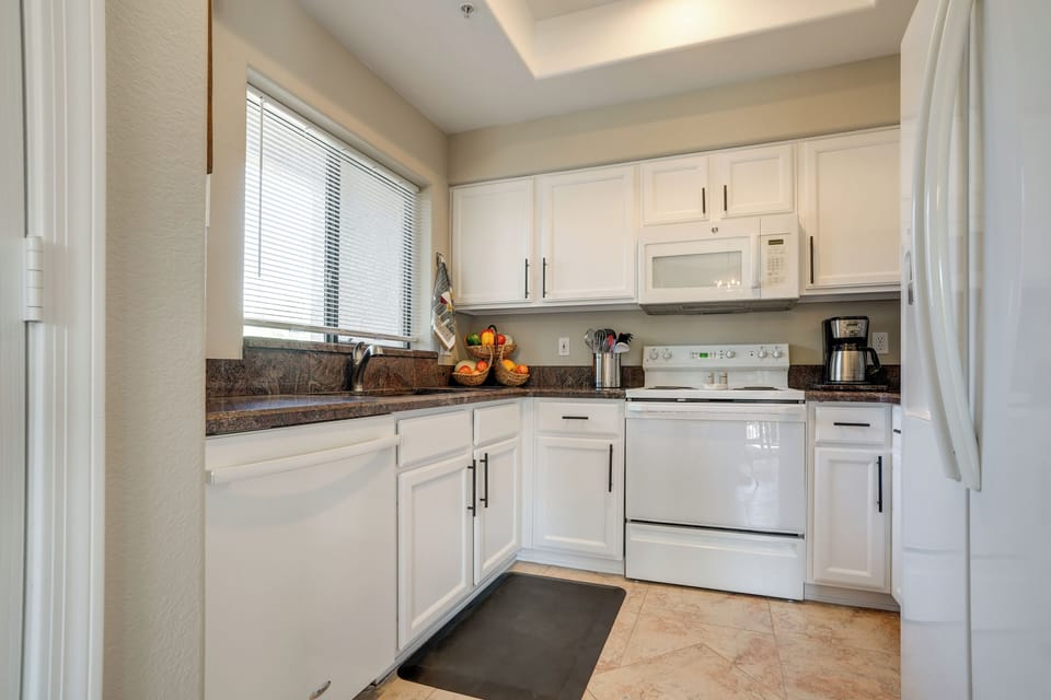 Kitchen | Cooking Basics | Dishware & Flatware | Crockpot | Toaster | Blender