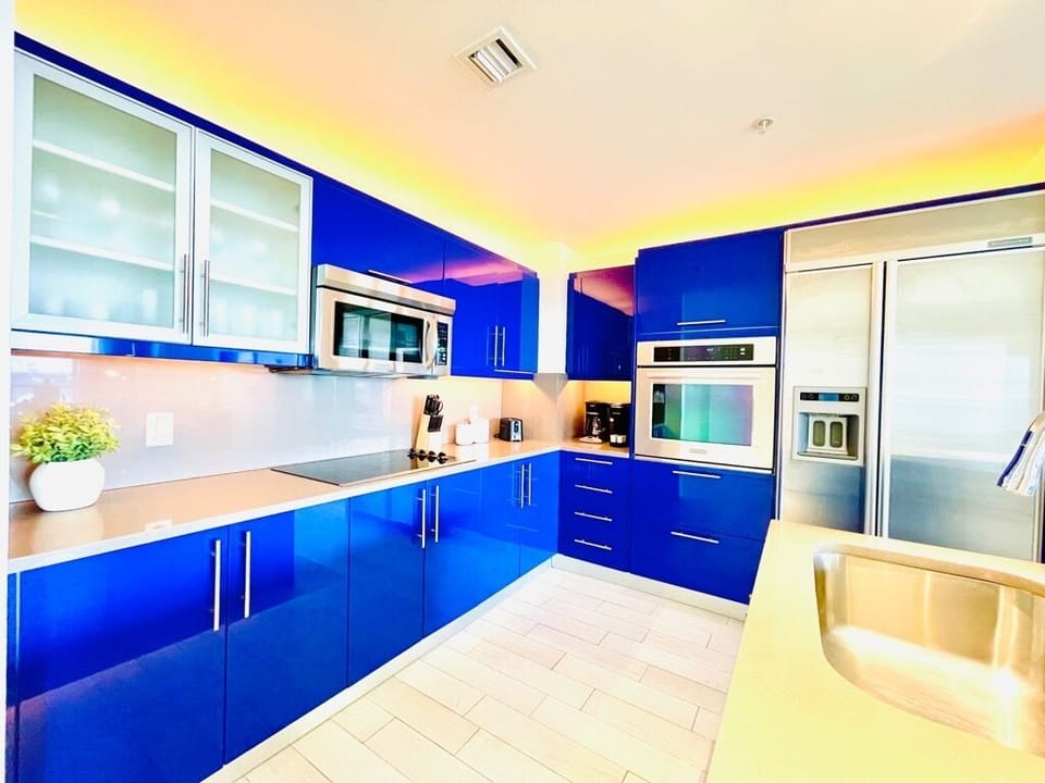 Large kitchen