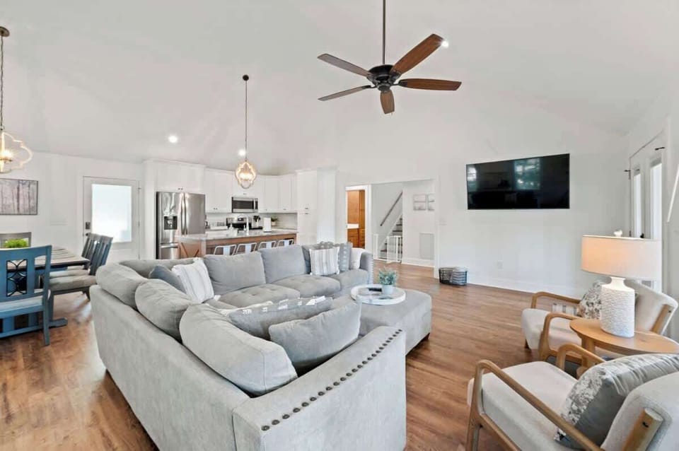 Open Floorplan Living Area
