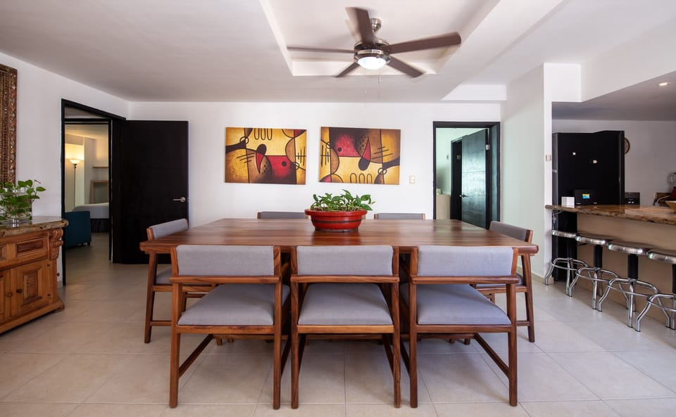 Dining room for 8 people