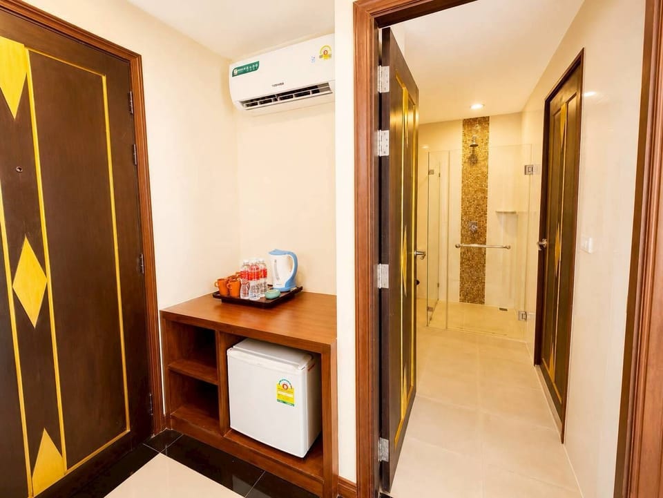 Heritage Sky Beach Suite Two Bedrooms | Bathroom | Free toiletries, hair dryer, towels