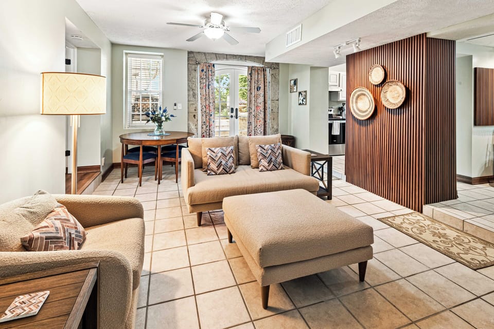 Living room of the Carriage House