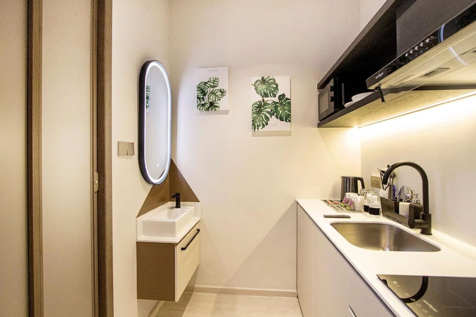 Superior Studio, 1 Queen Bed, No Windows | In-room safe, iron/ironing board (on request), WiFi (free)