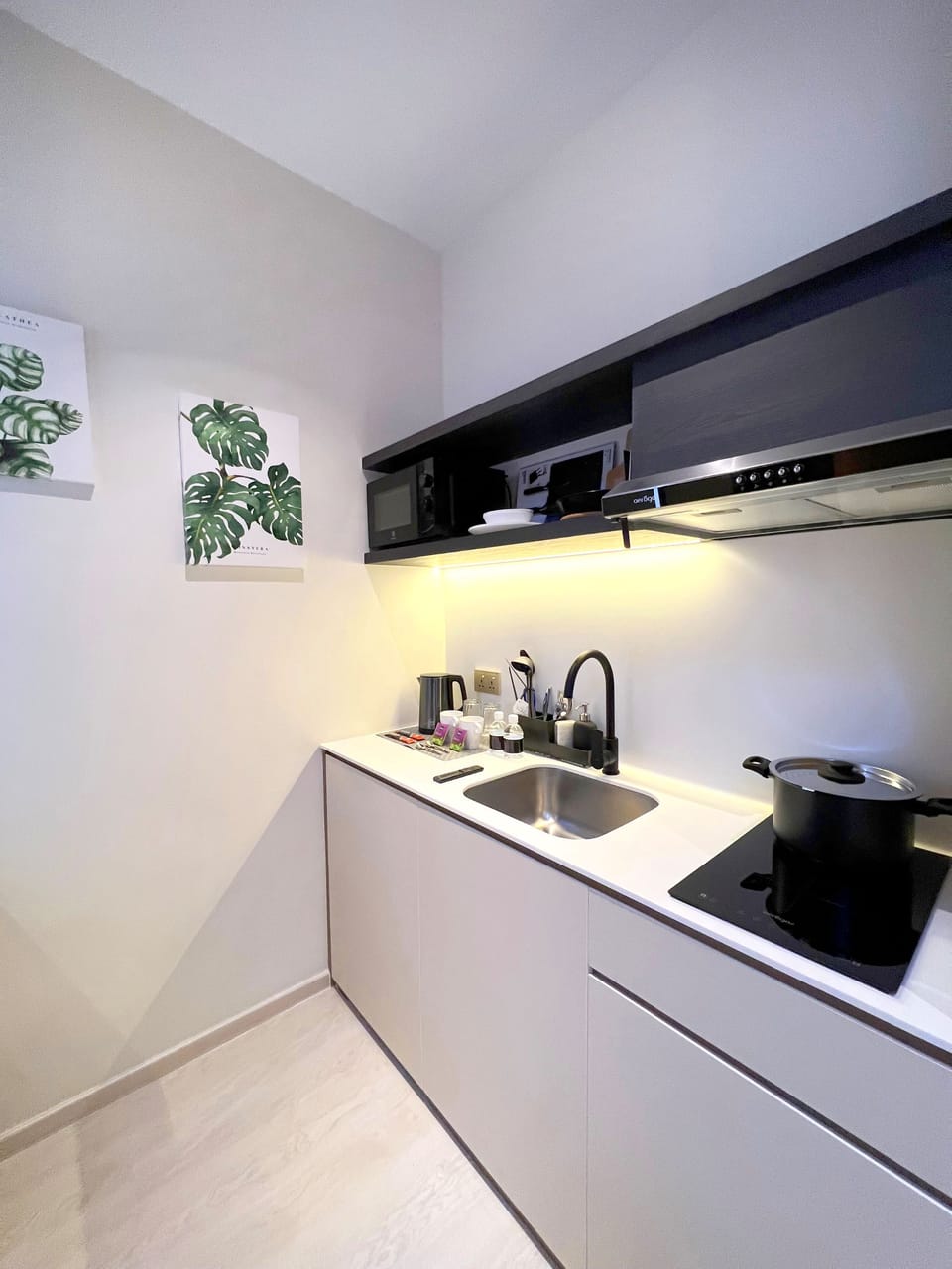 Superior Studio, 1 Queen Bed, No Windows | Private kitchenette | Mini-fridge, microwave, stovetop, cookware/dishes/utensils