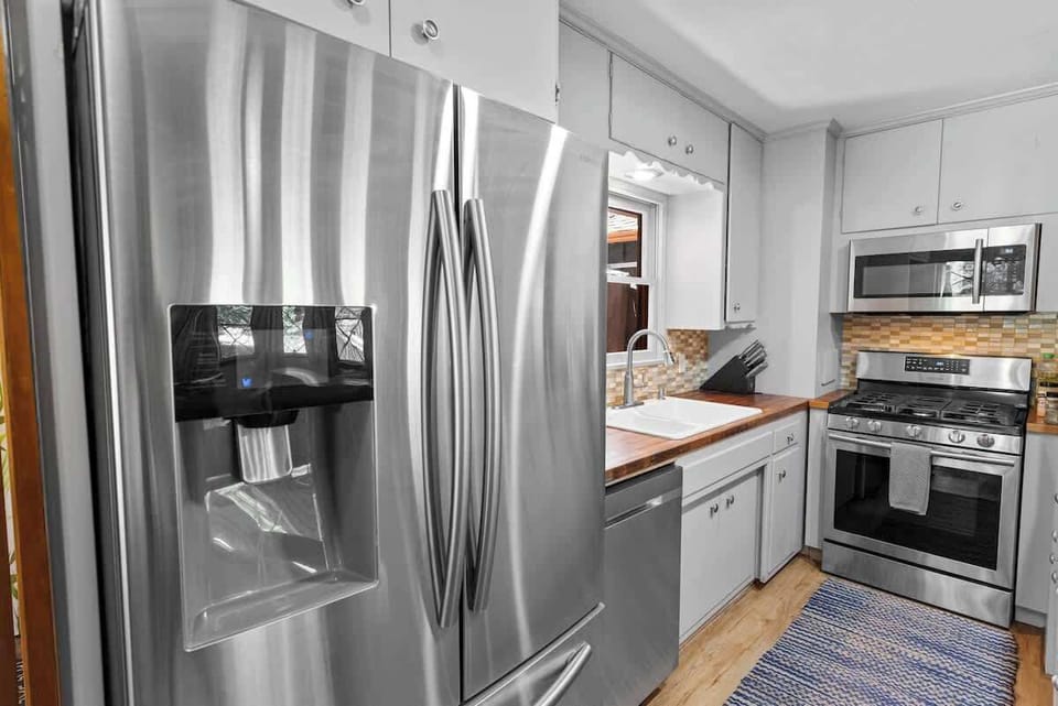 Full sized stainless steel appliances
