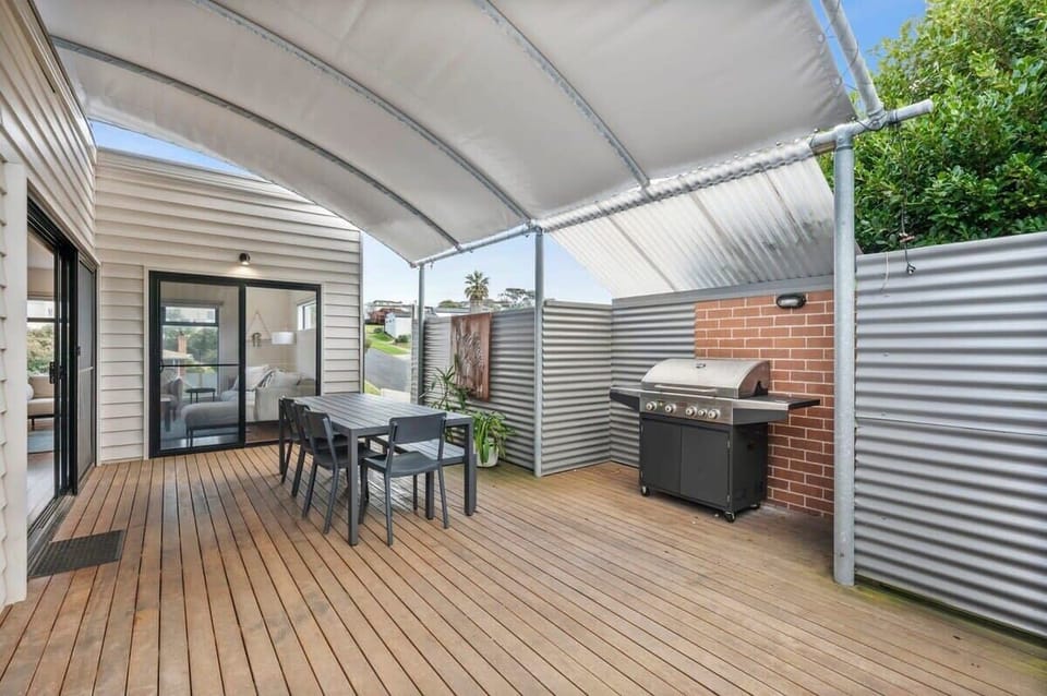 The alfresco area is wonderful for BBQ’s and entertaining any time of the year