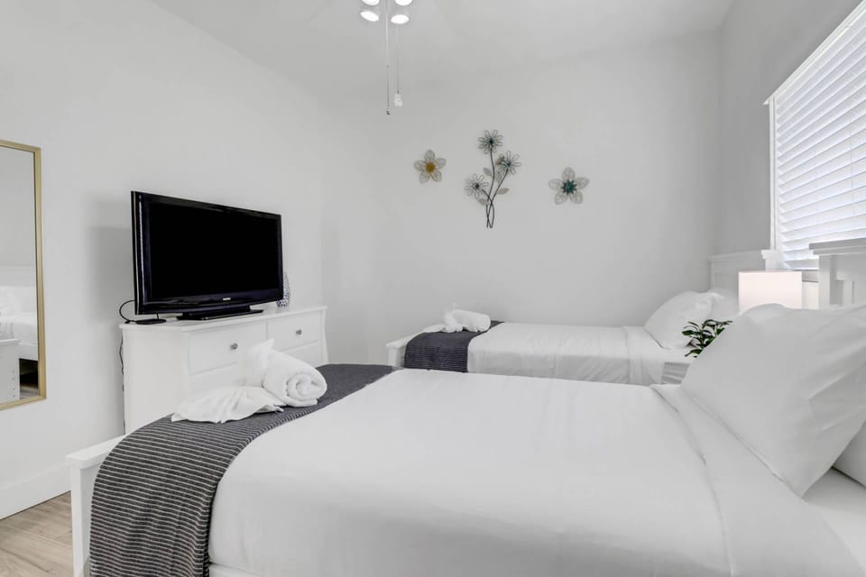 All bedrooms feature TV's with Xfinity streaming channels and ceiling fans for added comfort.