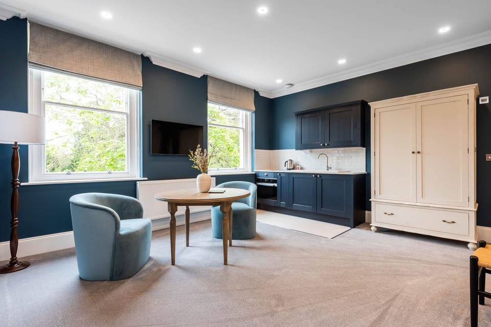 Deluxe Twin Suite Garden View | Hypo-allergenic bedding, individually decorated, individually furnished