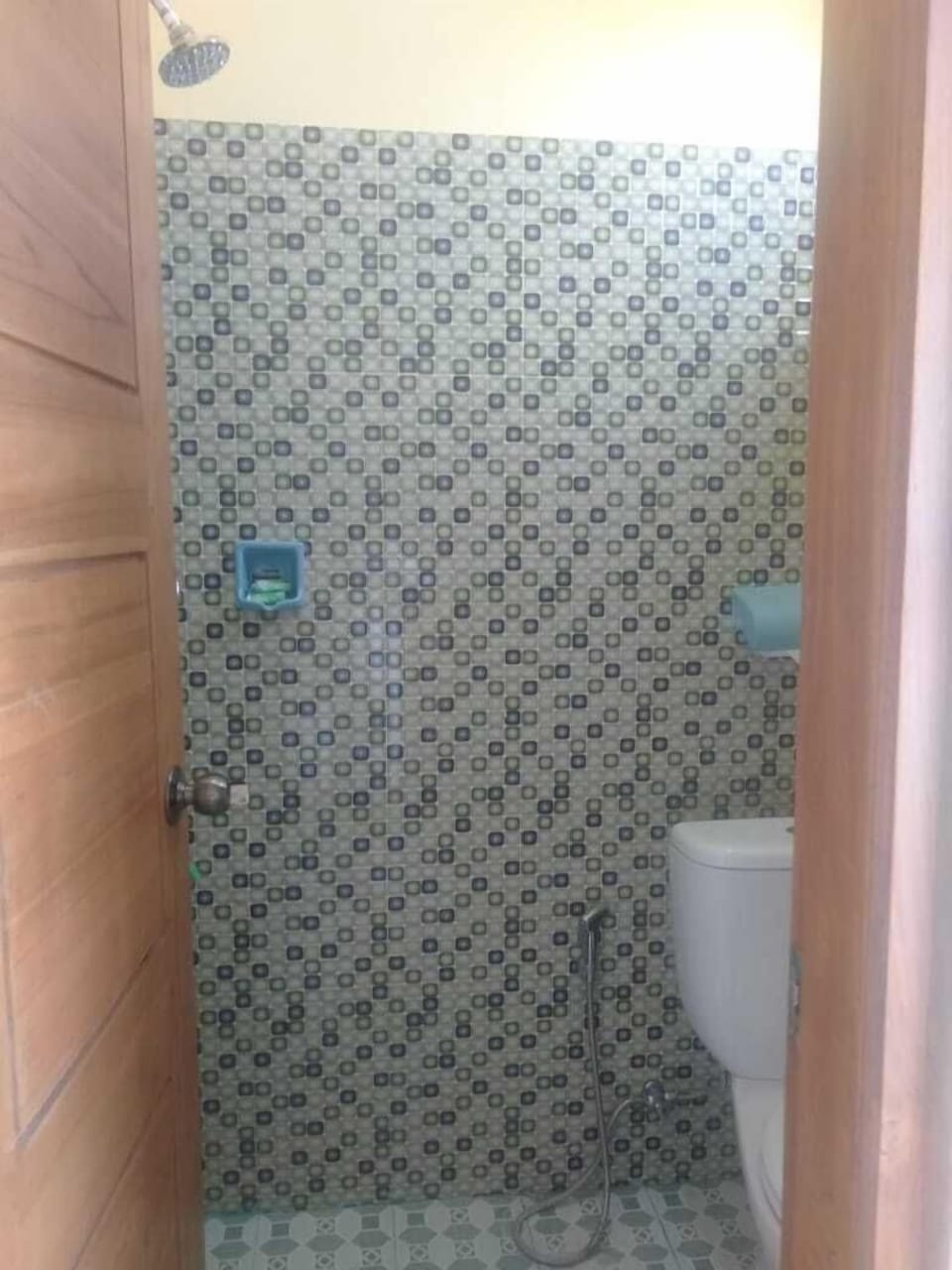 Towels, toilet paper