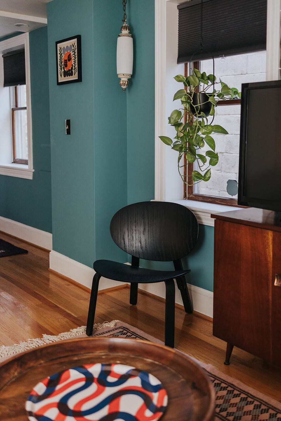 No boring space in this house, soak in nice details!