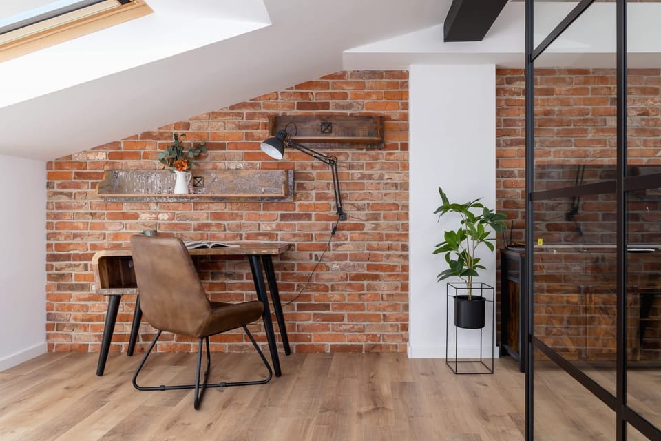 The living area's tasteful furnishings ensure a pleasant stay. 
