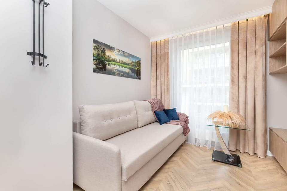 Unwind on the comfortable sofa that can be converted into double bed.
