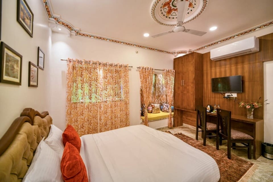 Superior Room | Iron/ironing board, free WiFi