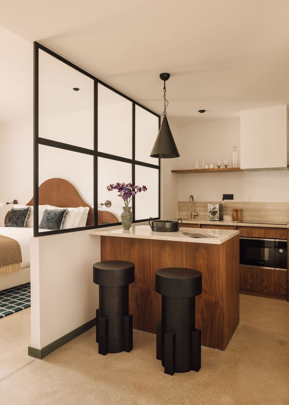 Studio | Private kitchen | Mini-fridge, microwave, oven, espresso maker