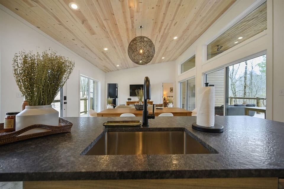 Kitchen: Bright space with modern appliances and a scenic view, perfect for culinary adventures!
