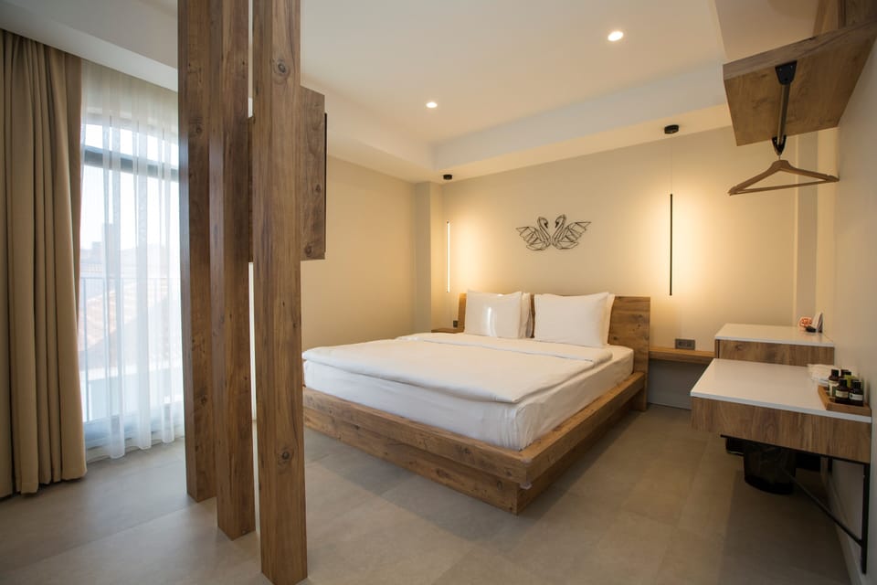 Deluxe Room | Egyptian cotton sheets, premium bedding, free minibar items