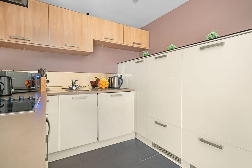 The kitchen is fully equipped to prepare a simple meal