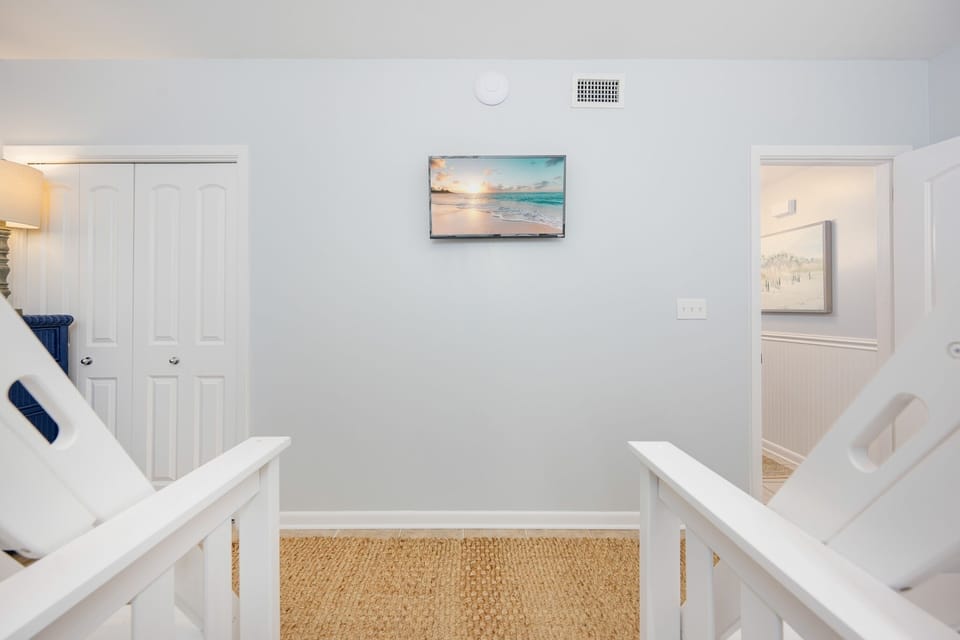 Condo, 3 Bedrooms | Interior
