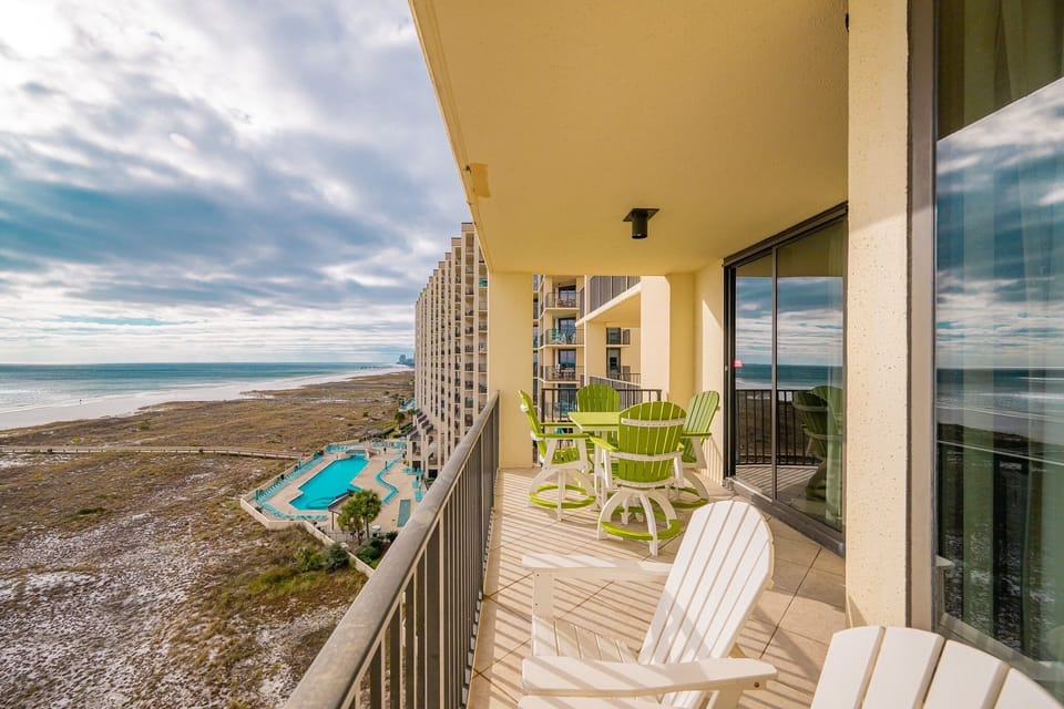 Condo, 2 Bedrooms | Outdoor dining