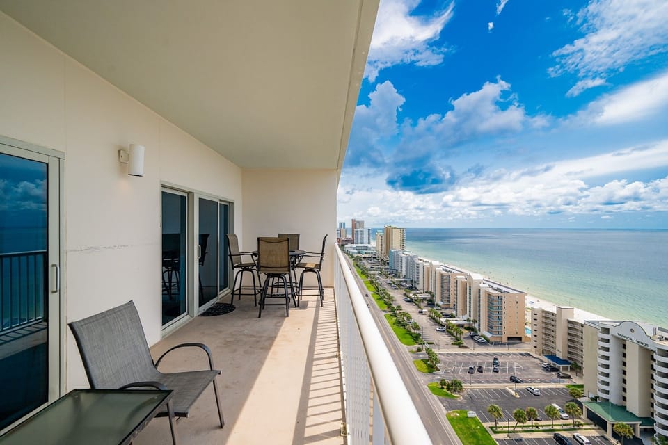 Condo, 2 Bedrooms | Outdoor dining
