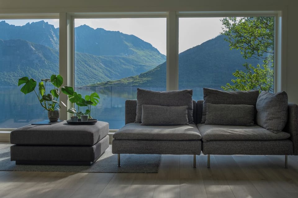 Panoramic Villa | Living area | Flat-screen TV, offices