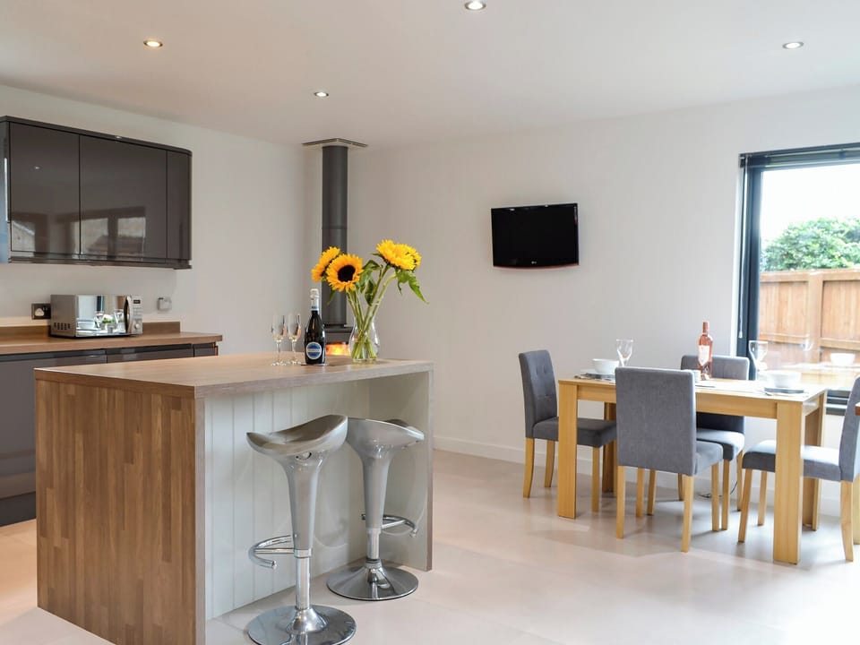 Open plan living space | Cedar Cottage, Aboyne