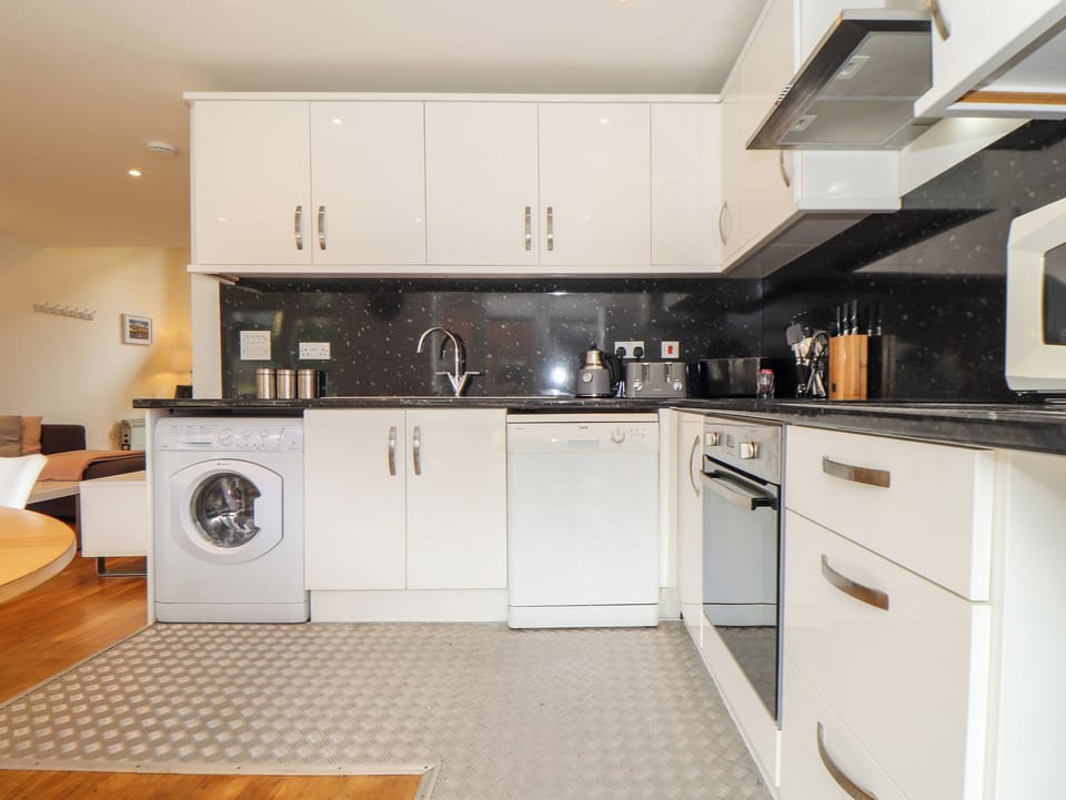 Fridge, dishwasher, electric kettle, toaster