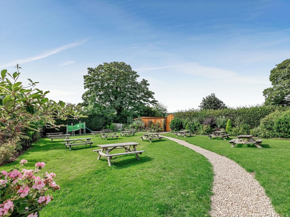 On-site amenities | Celyn - The Secret Garden, Llagadfan, Welshpool