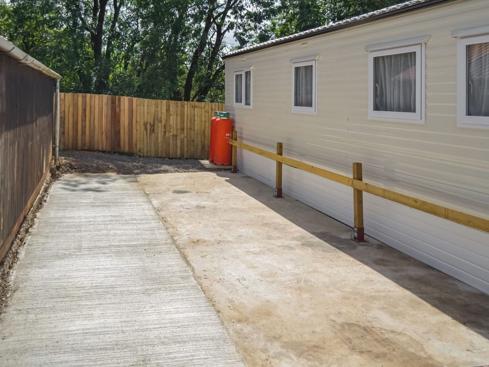 Twin bedroom | Hillcrest Caravan - Hill Crest Lodges, Hemswell, near Market Rasen