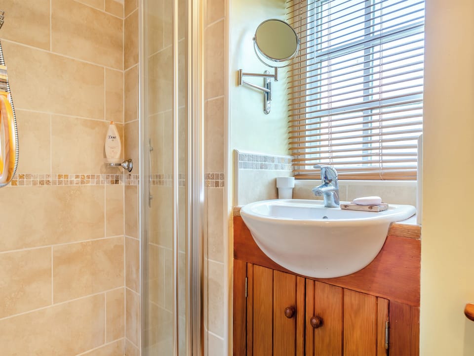 Shower room | Maple Cottage, Slingsby, near Malton