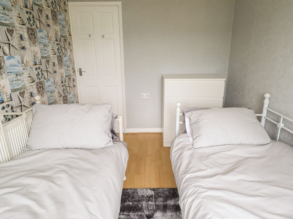 2 bedrooms, individually decorated, individually furnished, free WiFi