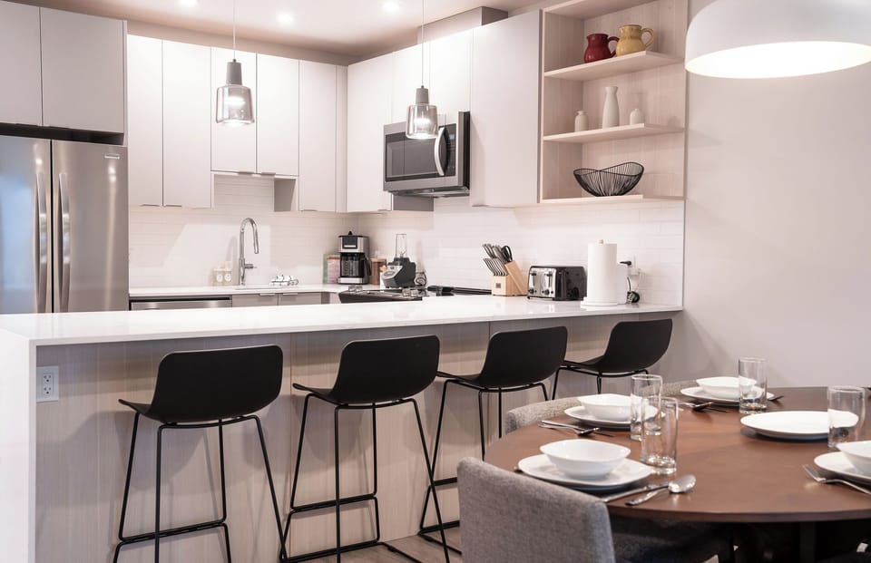 Condo | Private kitchen | Full-size fridge, microwave, oven, stovetop