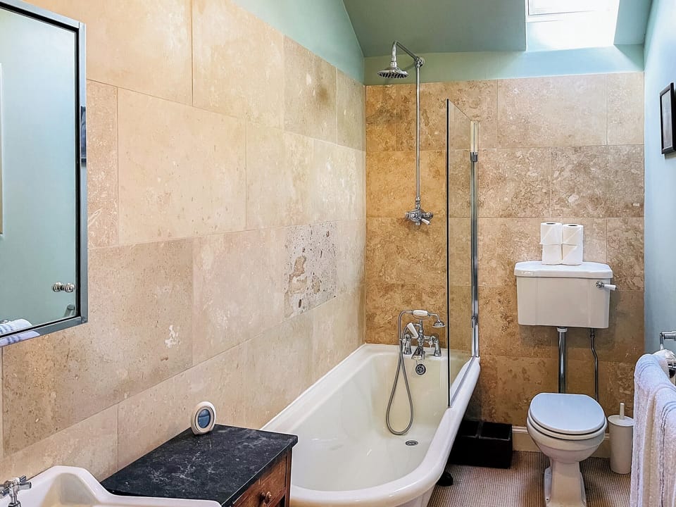 Bathroom | The Old Manse - Glen Clova Getaways, Glenclova, near Kirriemuir