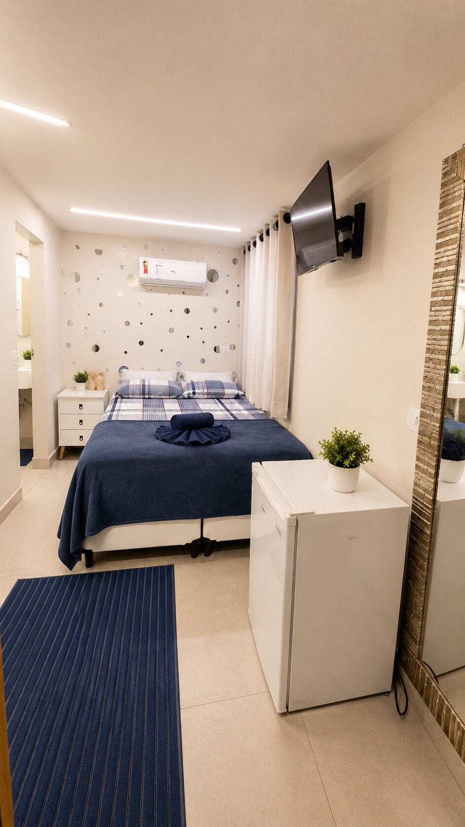 Premium bedding, blackout drapes, free WiFi, bed sheets