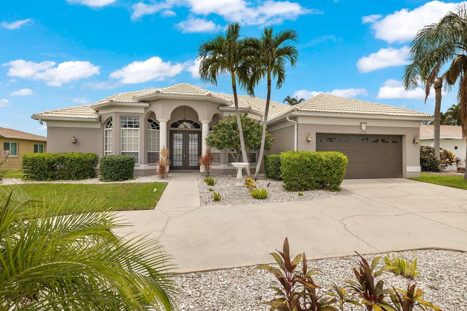 House (4 Bedrooms) | Property amenity
