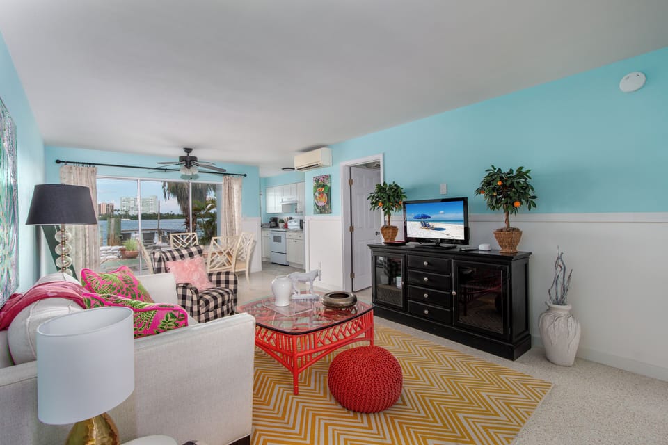 Spacious living room space to bond with the family
