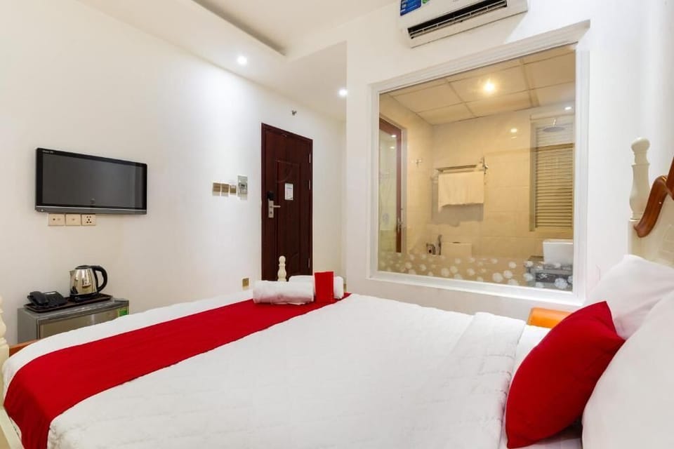 Standard Double Room | Hypo-allergenic bedding, desk, laptop workspace, blackout drapes