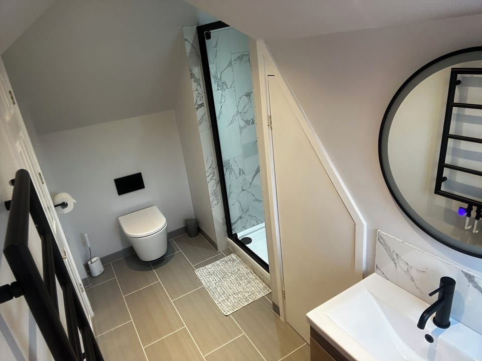 12 Clos Yr Wylan Cottage in Barry