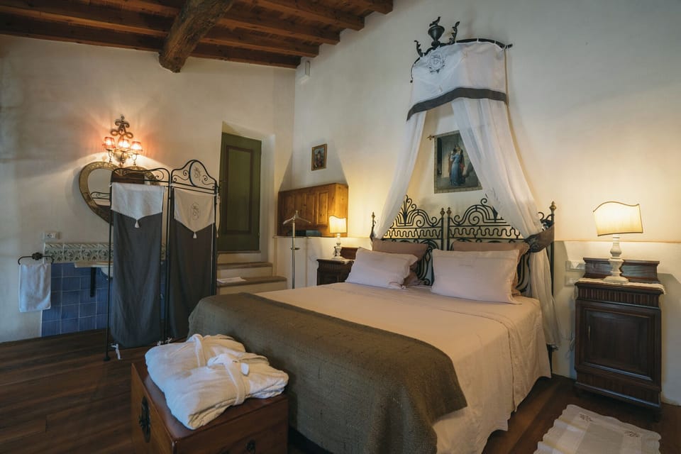 Royal Suite | Egyptian cotton sheets, premium bedding, down comforters