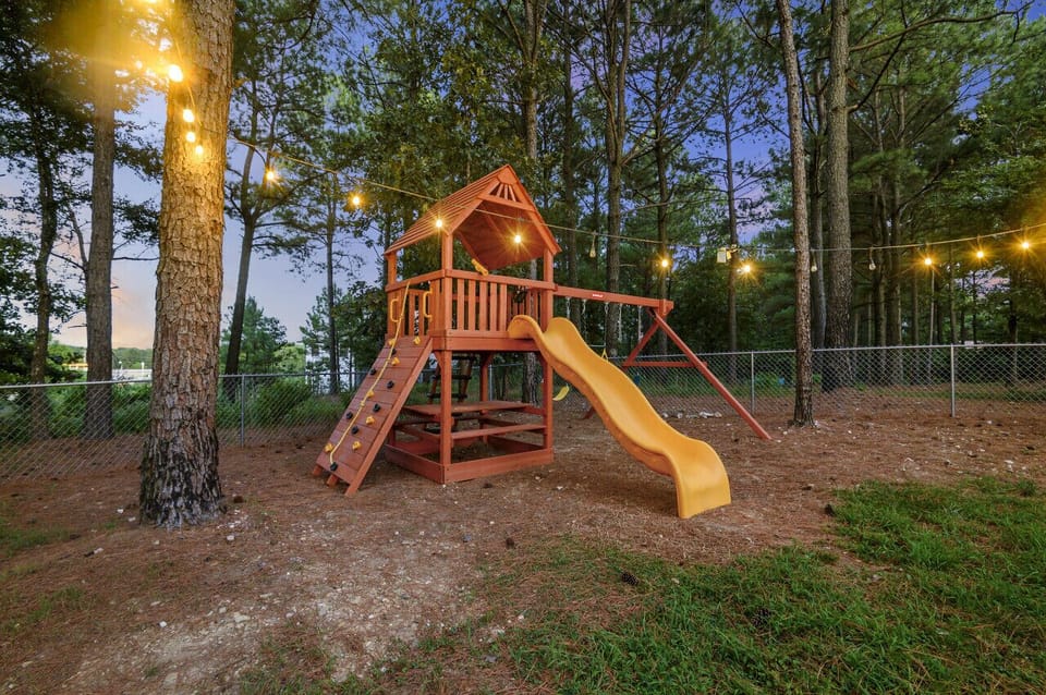 Tucker`d Out Lodge outdoor playset.