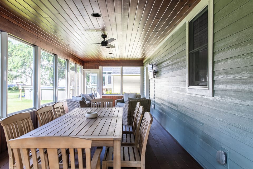 Great outdoor dining on the screen porch