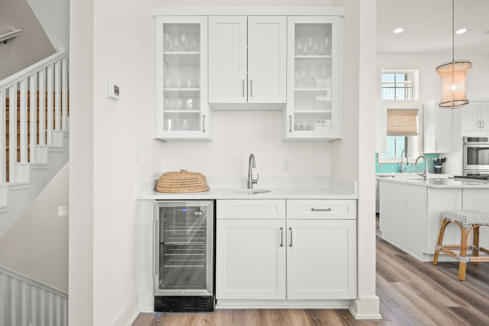 2nd Floor, Main Living Wet Bar
