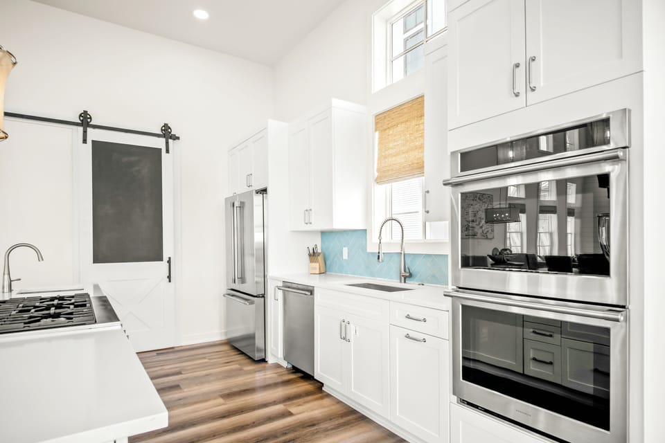 2nd Floor, Kitchen