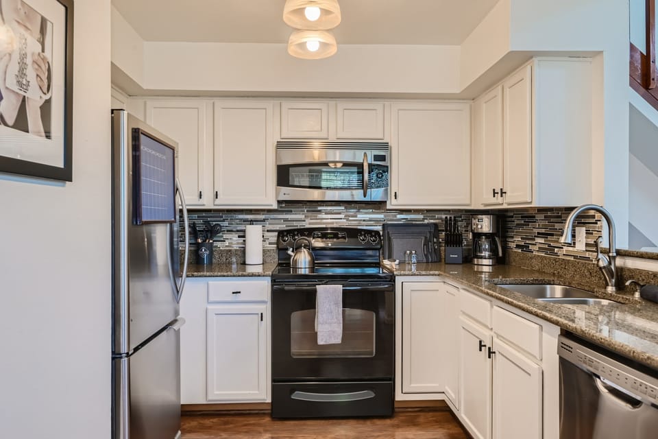 Fully Stocked Kitchen