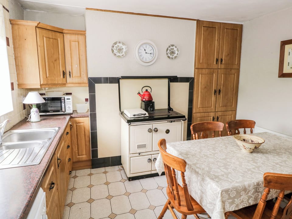 Fridge, dishwasher, electric kettle, toaster