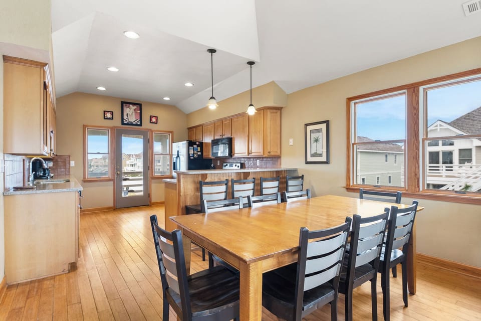 NH2111: Captain Jack's Landing | Top Level Dining Area