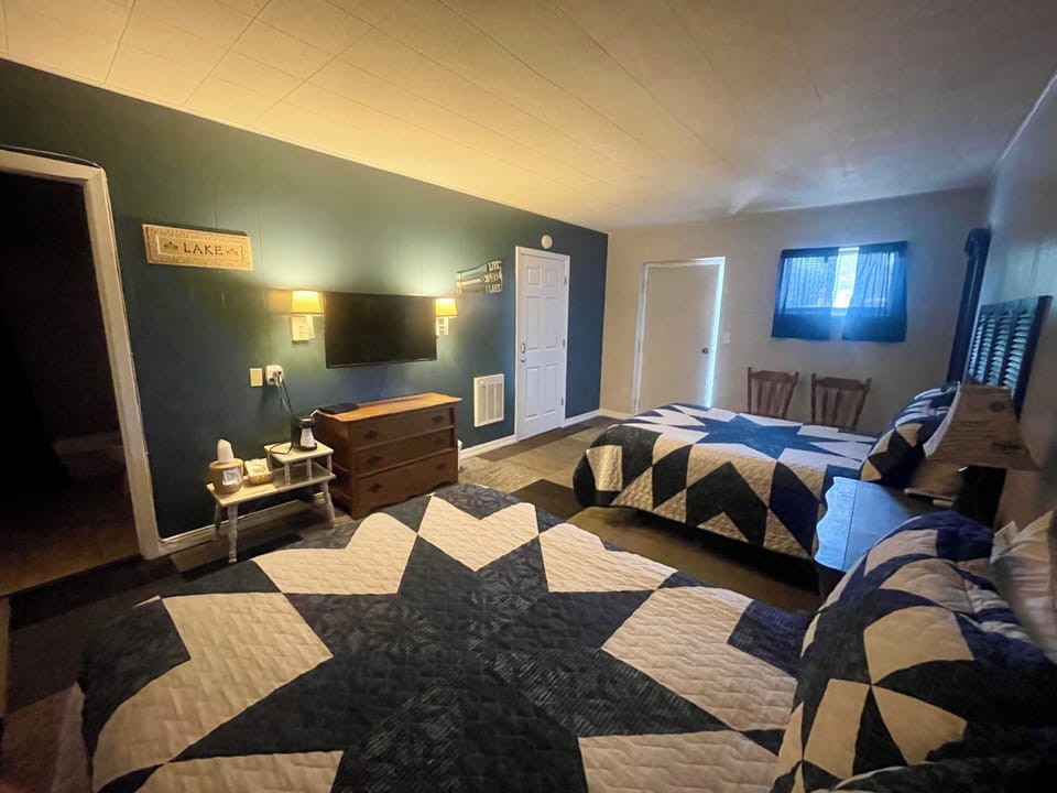 Family Room | 1 bedroom, individually decorated, individually furnished, free WiFi