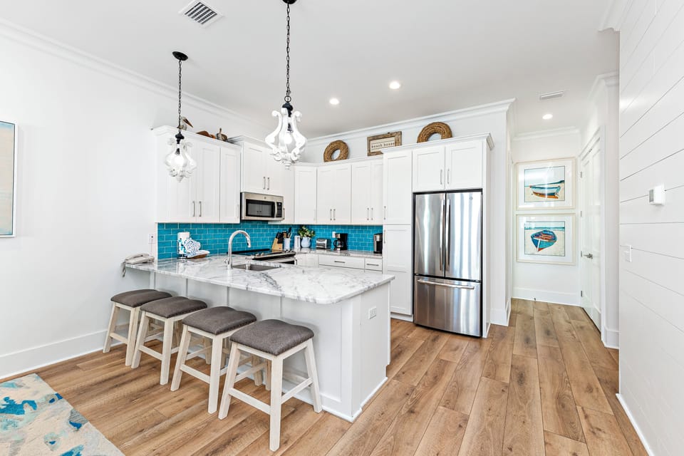 Inviting kitchen with a vibrant & beachy feel